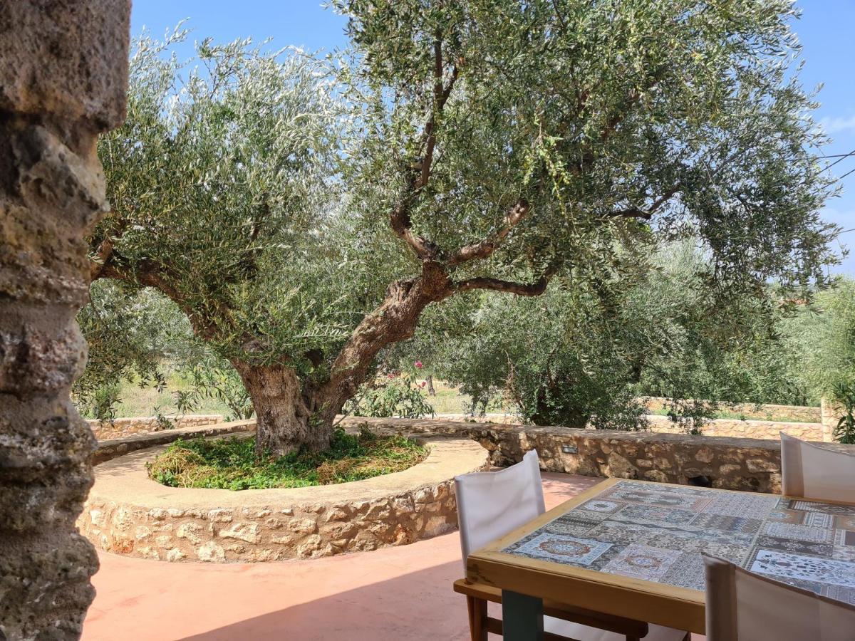 Pyrgos 1869 Villa Gythio Buitenkant foto