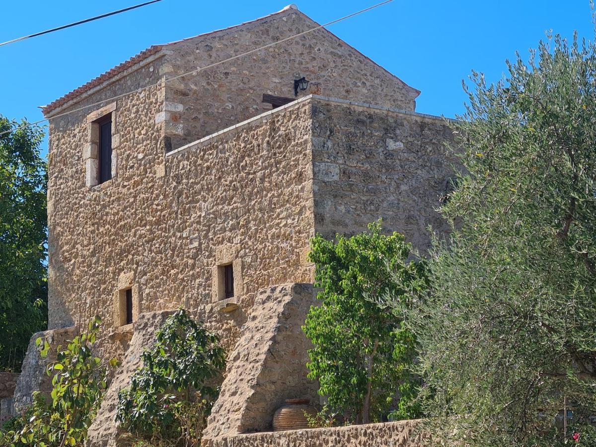 Pyrgos 1869 Villa Gythio Buitenkant foto